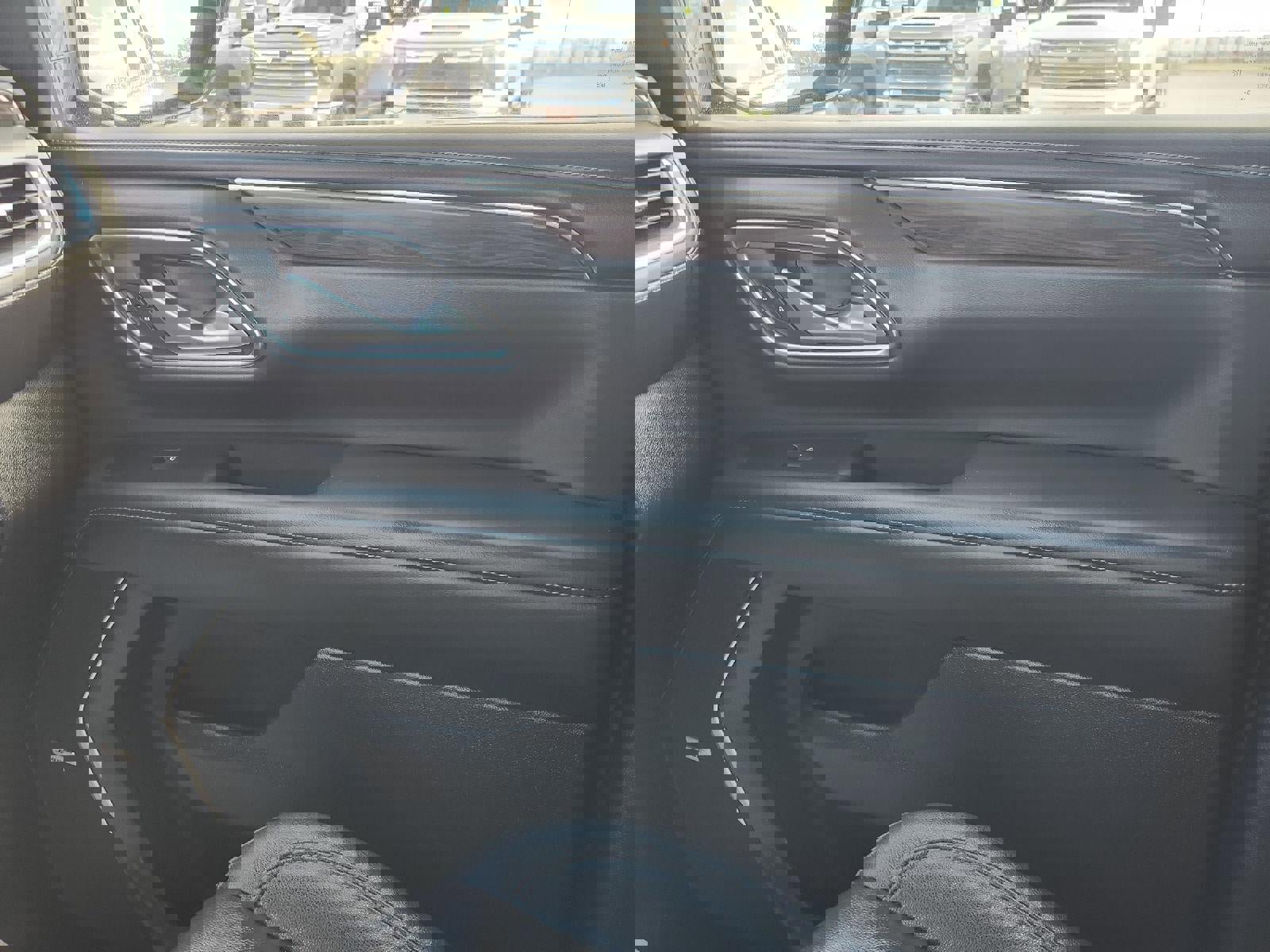 Used 2024 Chevrolet Tahoe LT image 20