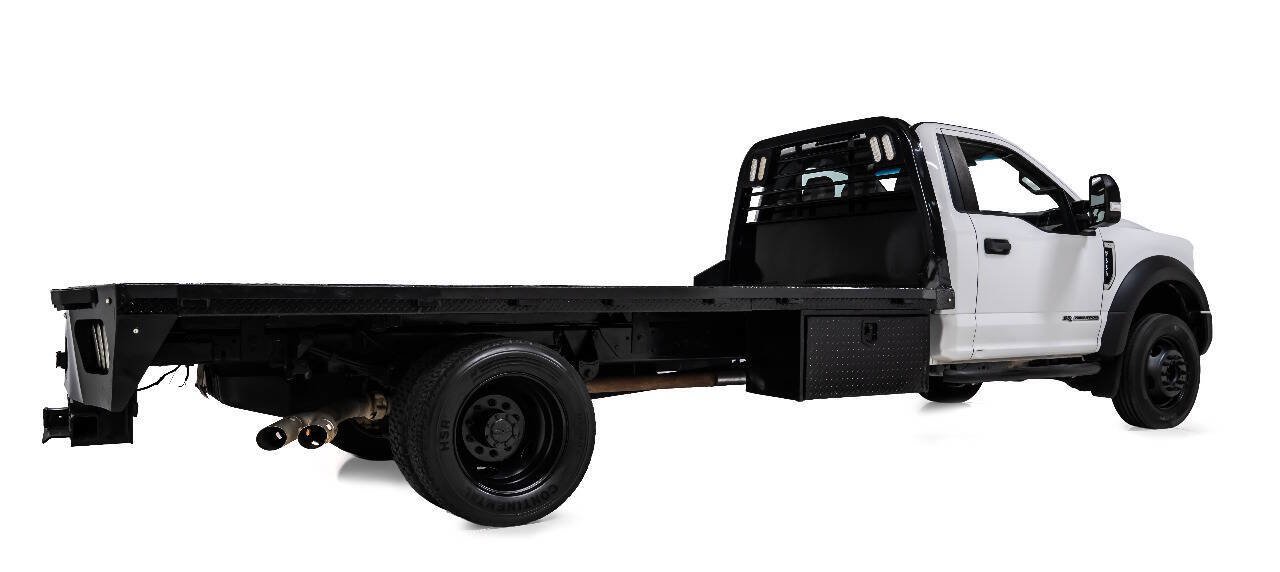 Used 2018 Ford F550 4x4 Regular Cab Super Duty image 3