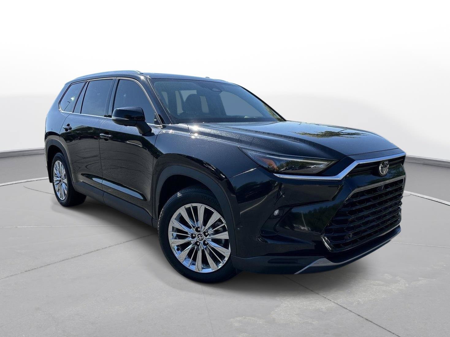 Used 2026 Toyota Grand Highlander AWD image 4