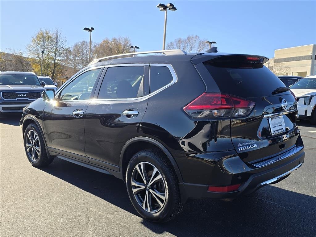 Used 2020 Nissan Rogue SV w/ Premium Package image 5