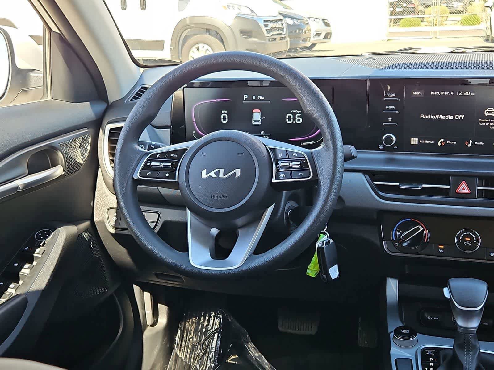 Used 2024 Kia Seltos LX AWD/4WD image 27