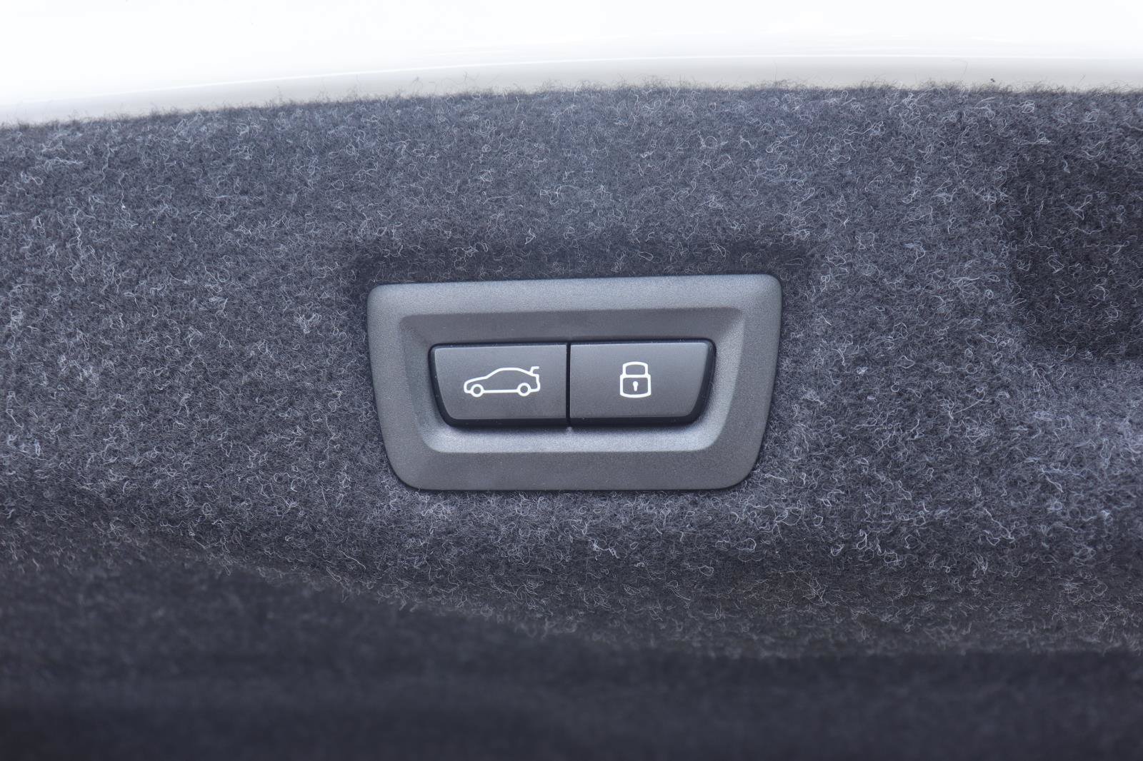 Used 2026 BMW 530i RWD image 16