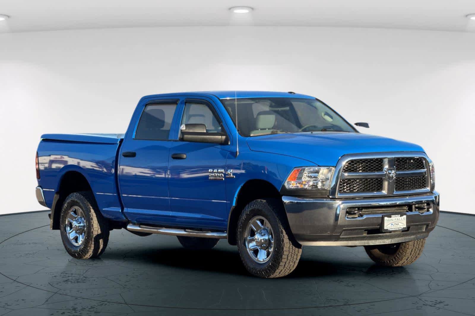 Used 2018 RAM 2500 Tradesman w/ Chrome Appearance Group AWD/4WD image 2