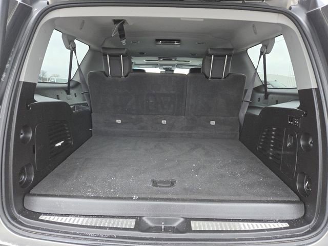 Used 2018 Chevrolet Suburban LT w/ LT Signature Package image 31