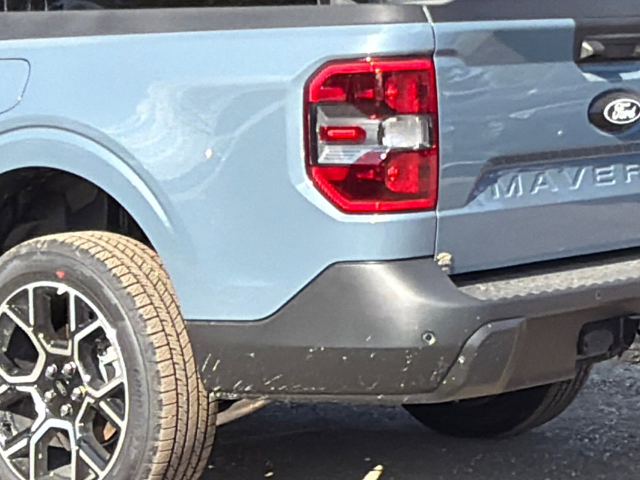 New 2025 Ford Maverick Lariat w/ 4K Tow Package image 7