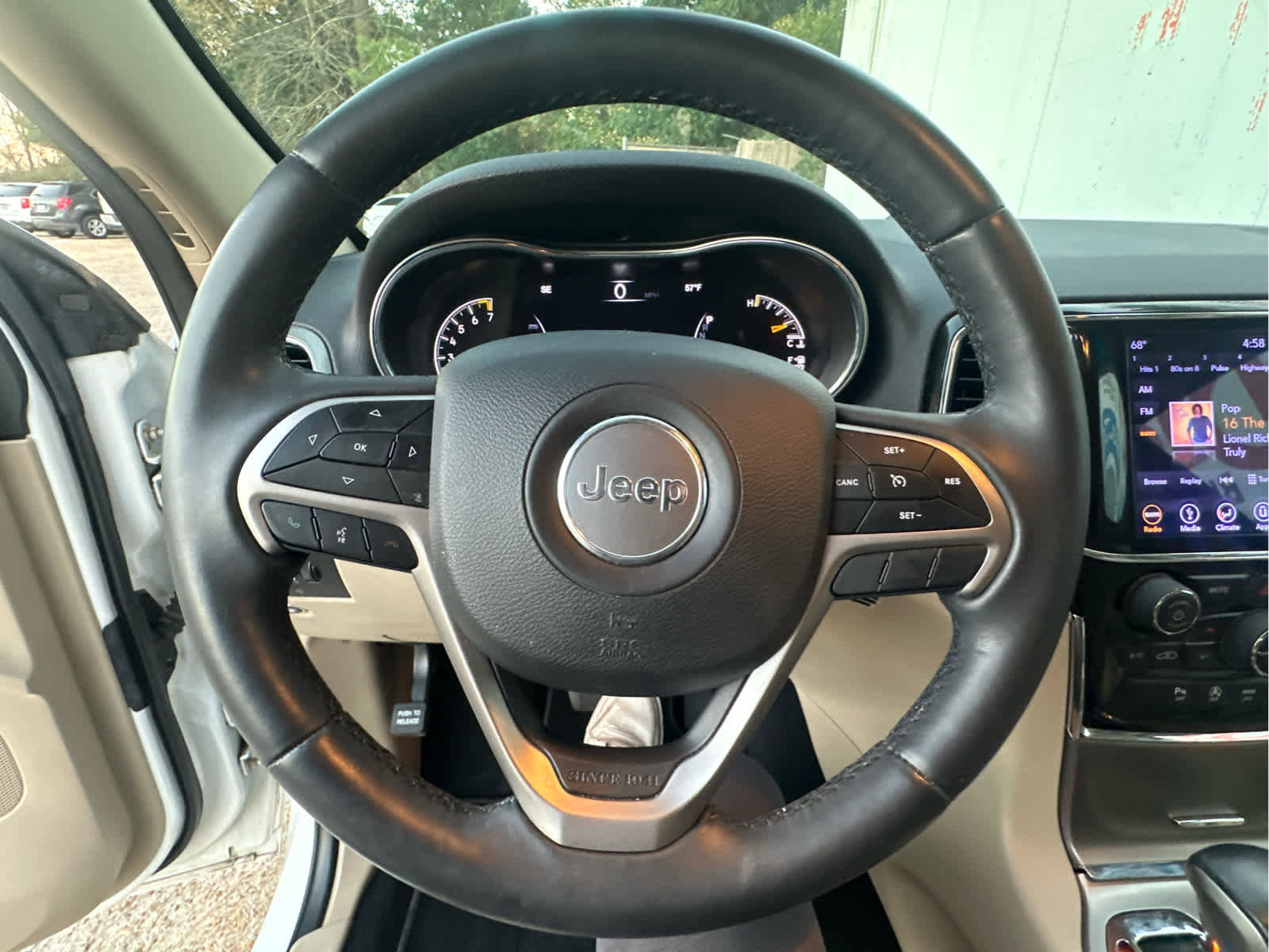 Used 2019 Jeep Grand Cherokee Limited w/ Trailer Tow Group IV image 26