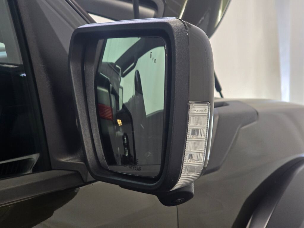 Used 2025 Ford F150 Raptor image 27