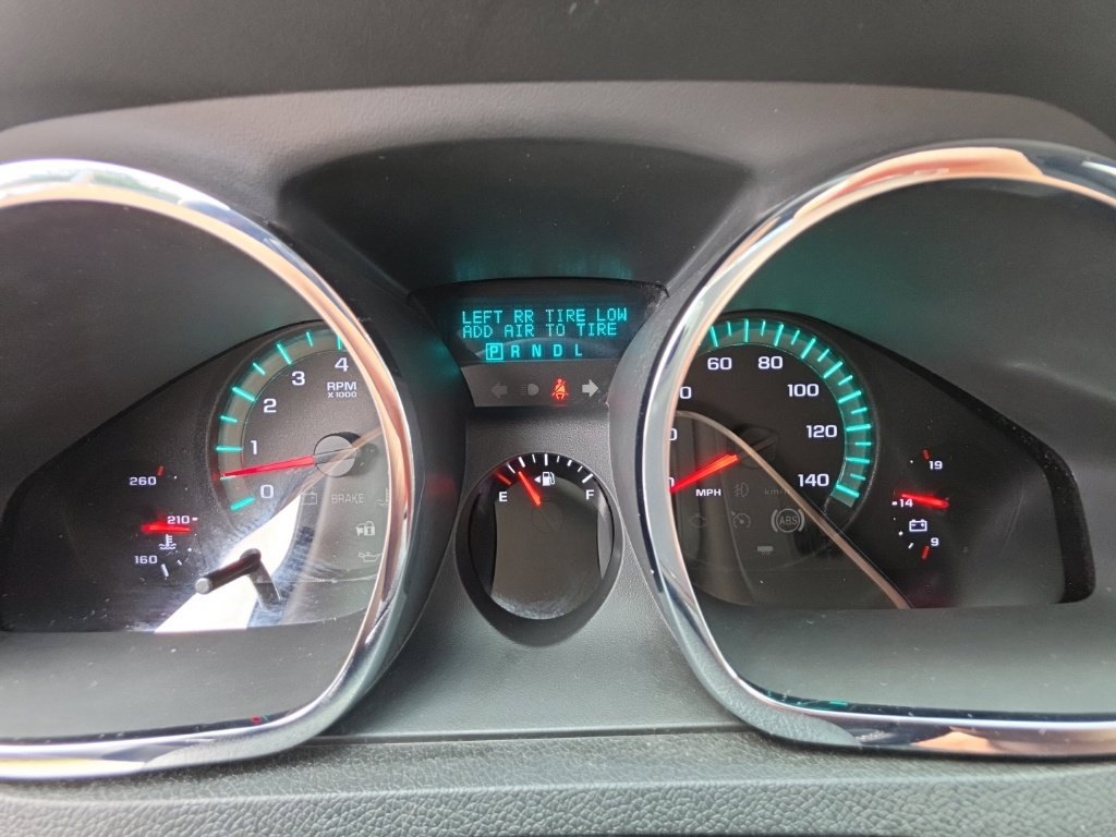 Used 2011 Chevrolet Traverse LT w/ Personal Connectivity Package AWD/4WD image 14