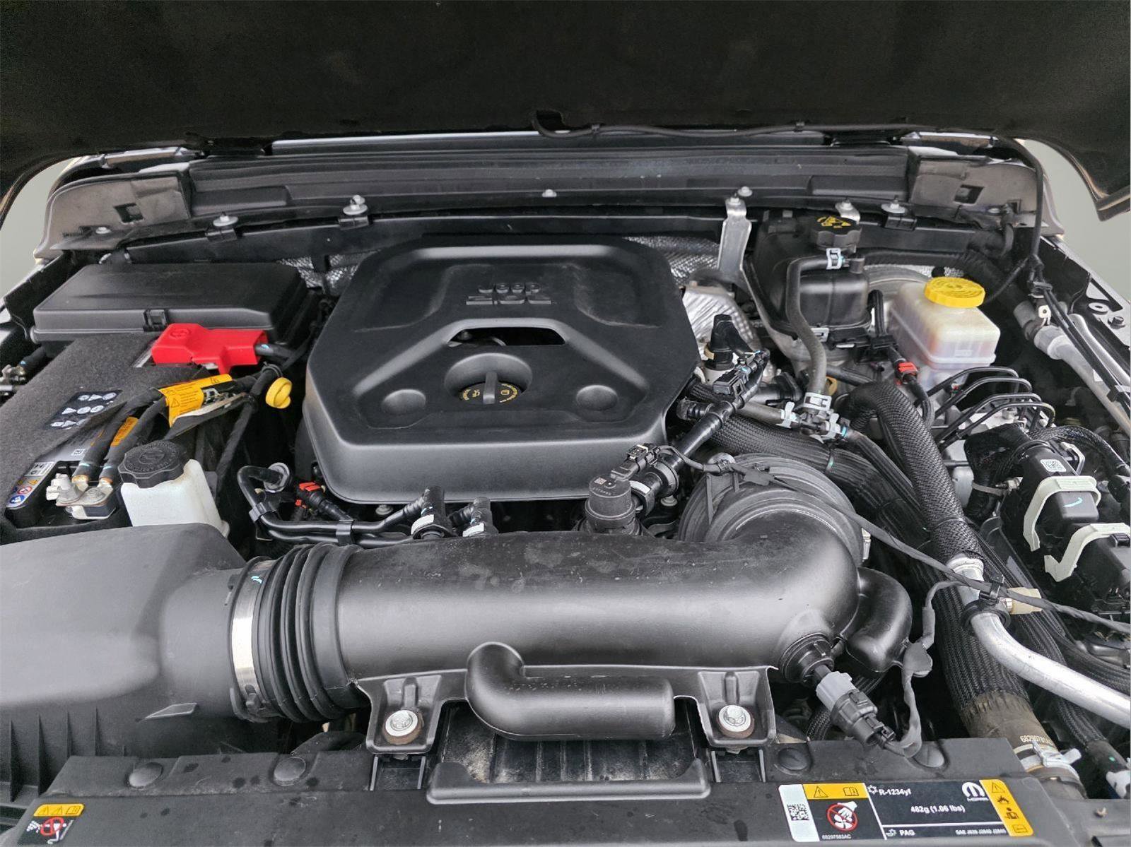 Used 2024 Jeep Wrangler Sahara w/ Safety Group image 48