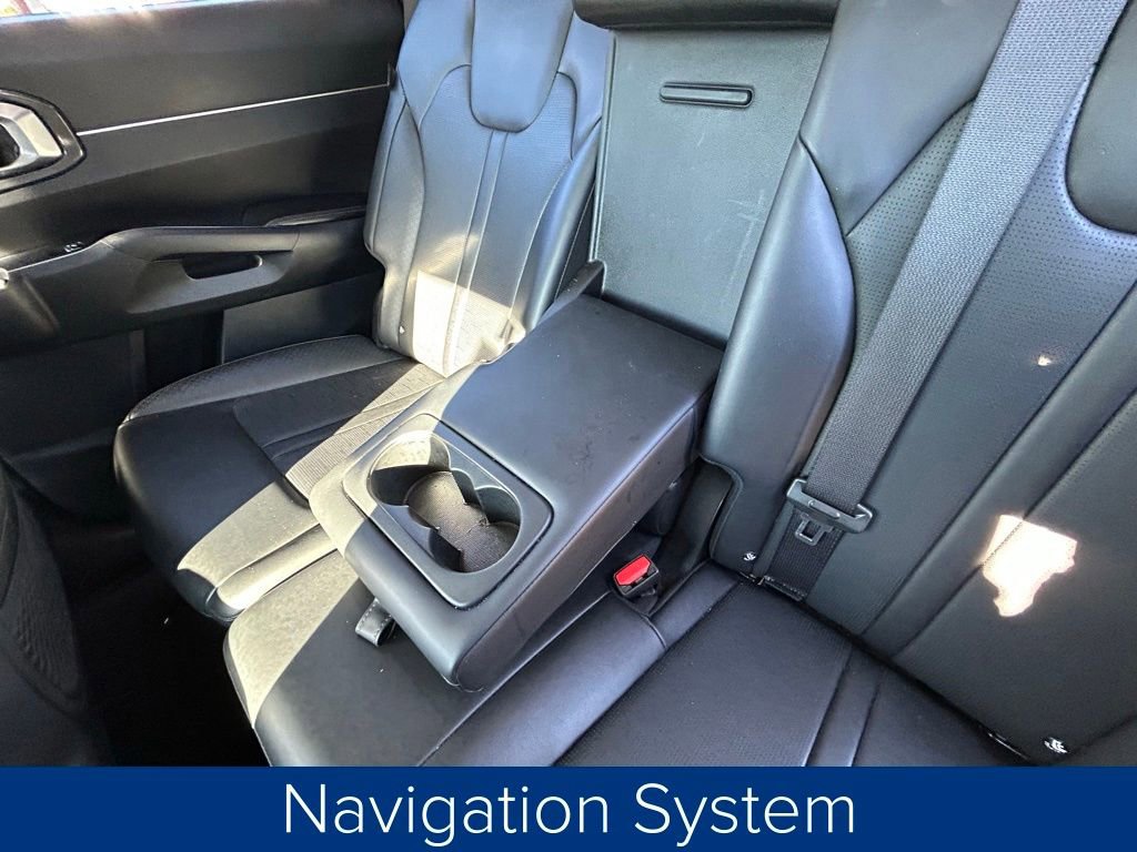 Used 2025 Kia Sorento S w/ Panoramic Sunroof Package image 19