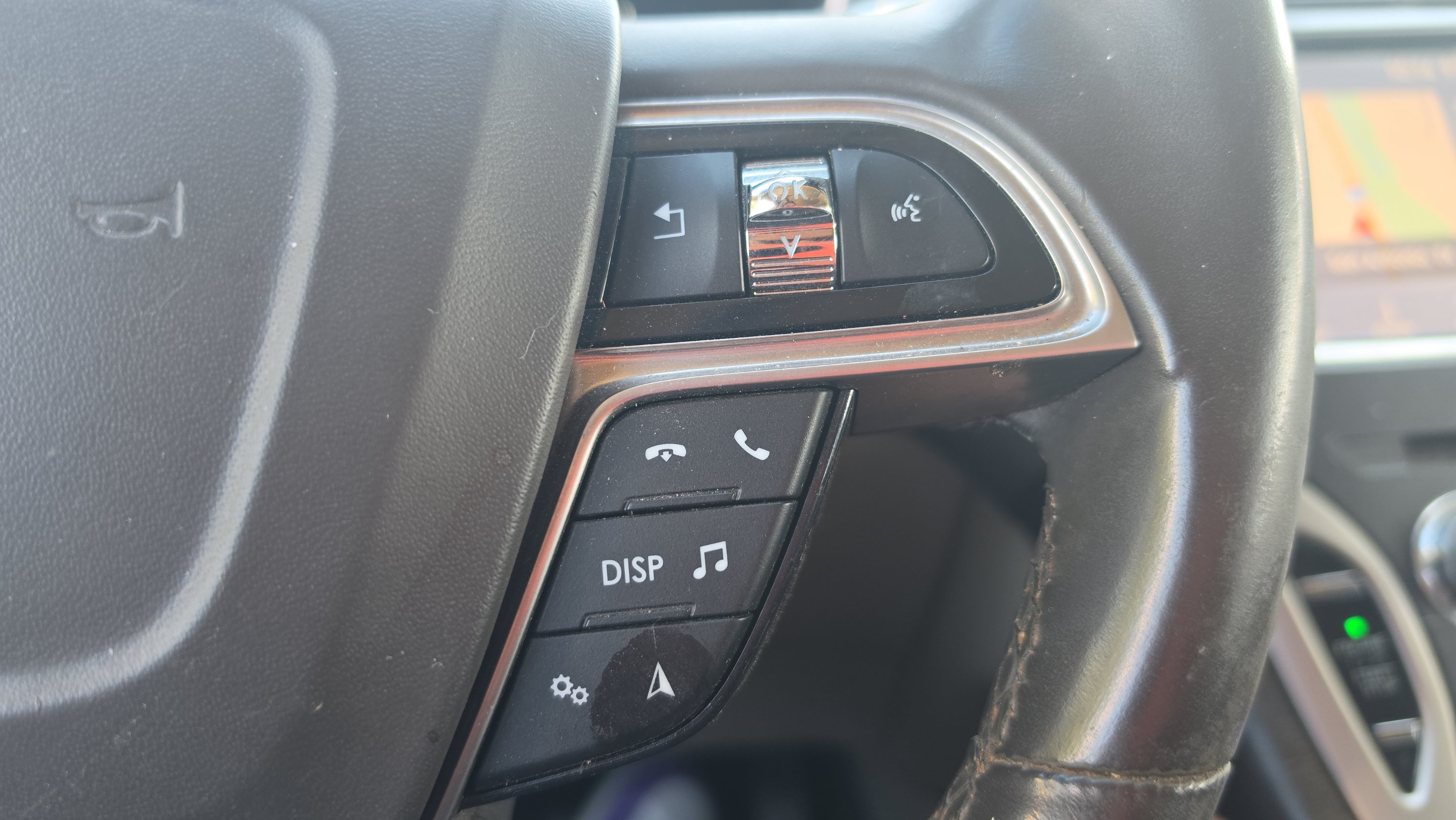 Used 2020 Lincoln Nautilus Reserve FWD image 14