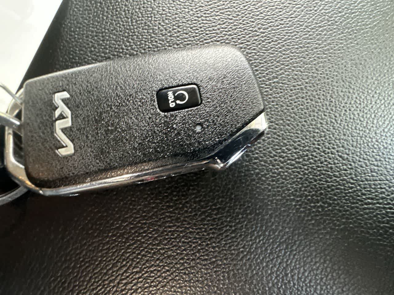 Used 2024 Kia Sportage EX FWD image 28