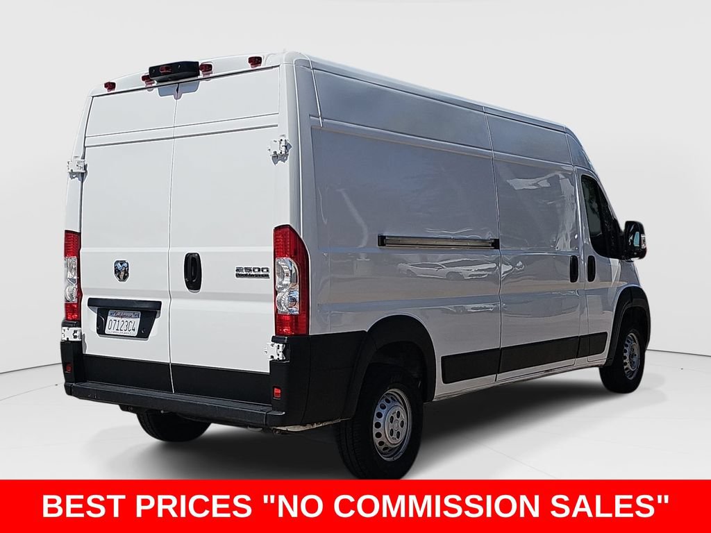 Used 2025 RAM ProMaster 2500 w/ Convenience Group FWD image 3