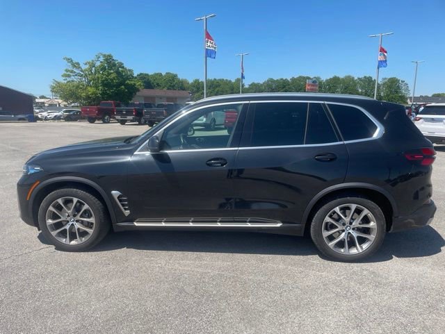 Used 2024 BMW X5 xDrive40i w/ Premium Package AWD/4WD image 5