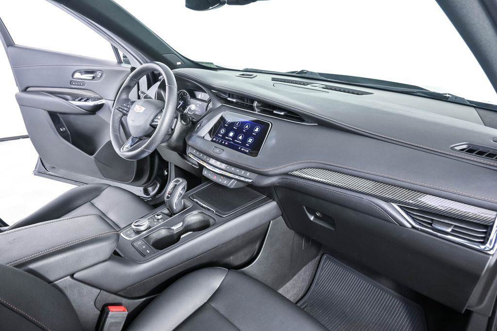 Used 2019 Cadillac XT4 Sport w/ Cold Weather Package FWD image 26