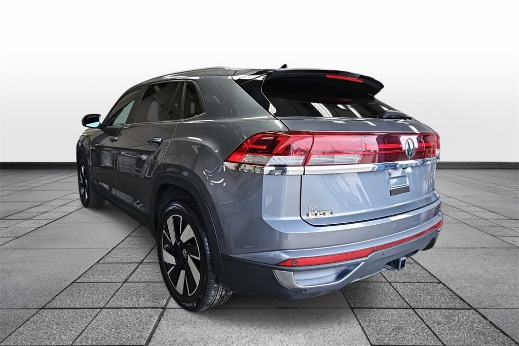 Used 2024 Volkswagen Atlas Cross Sport SE image 7