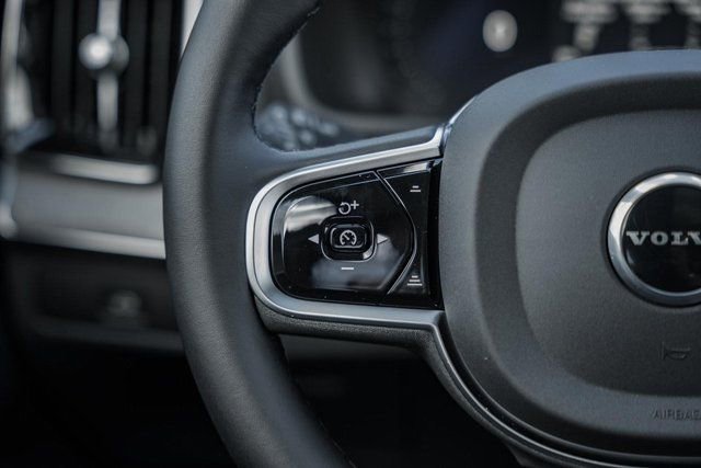 New 2026 Volvo XC90 B6 Ultra w/ Protection Package image 28