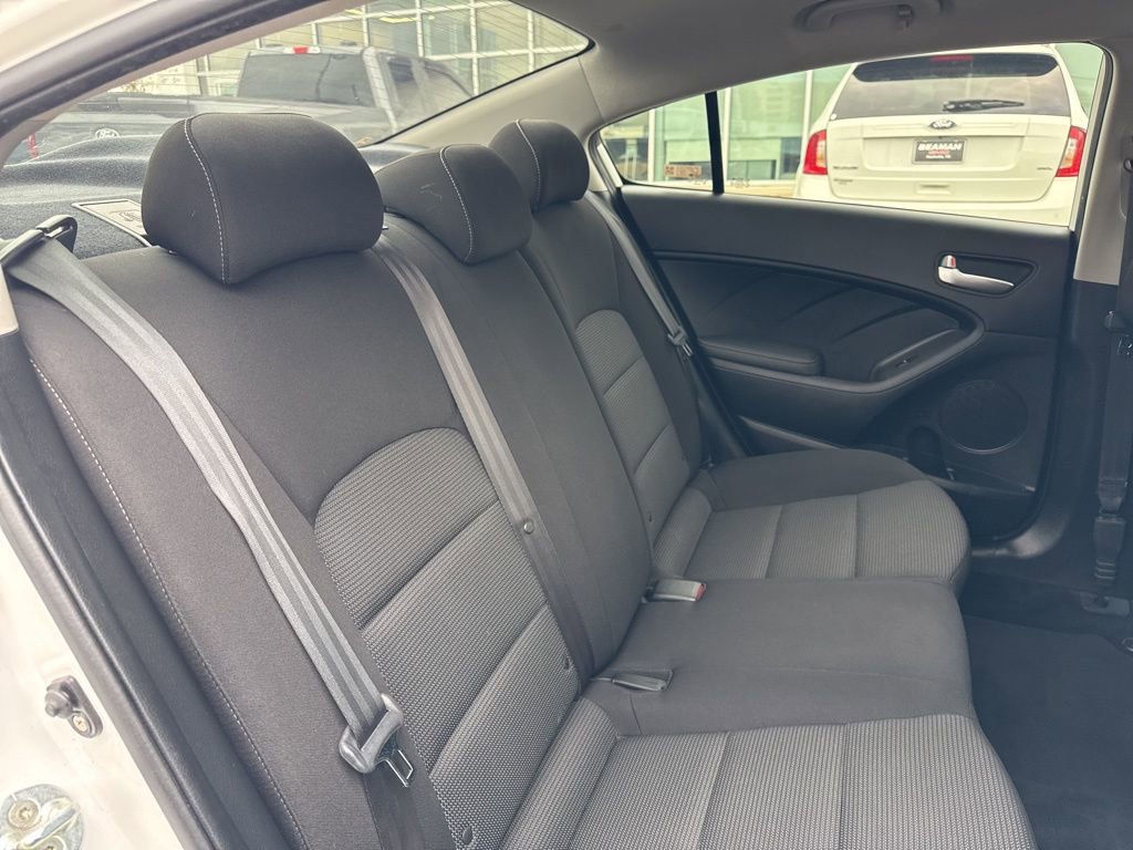 Used 2017 Kia Forte LX image 22
