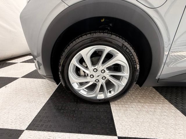 New 2027 Chevrolet Bolt LT w/ Comfort Package FWD image 10