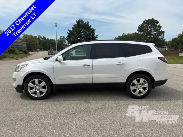 Used 2017 Chevrolet Traverse LT w/ Style and Technology Package FWD video 3