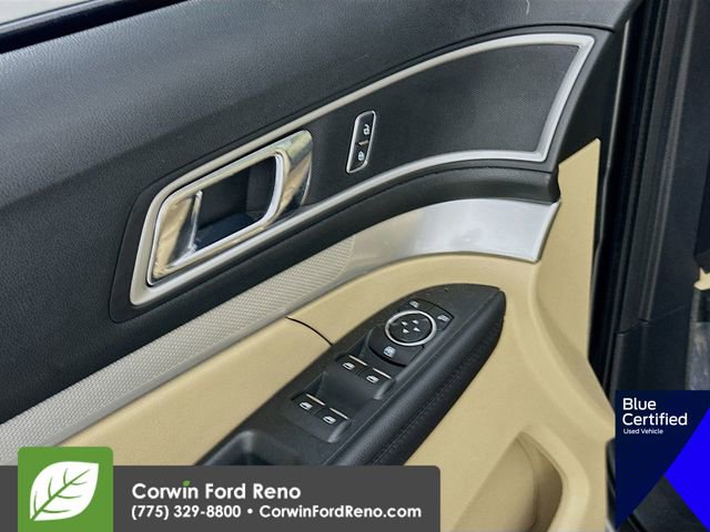 Used 2017 Ford Explorer XLT w/ Equipment Group 202A AWD/4WD image 22