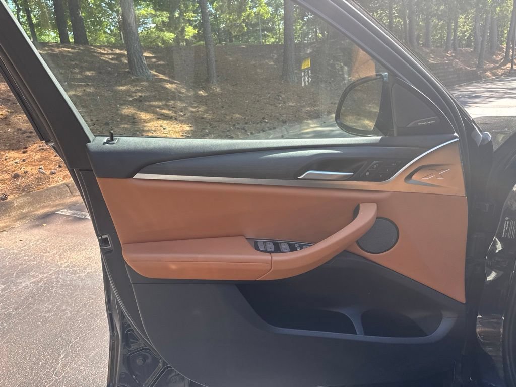 Used 2023 BMW X4 xDrive30i w/ M Sport Package AWD/4WD image 7
