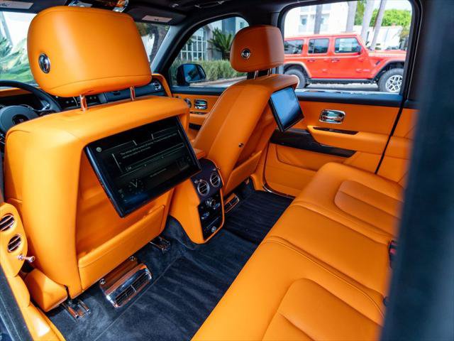 Certified 2023 Rolls-Royce Cullinan Black Badge w/ Driver's Package AWD/4WD image 28