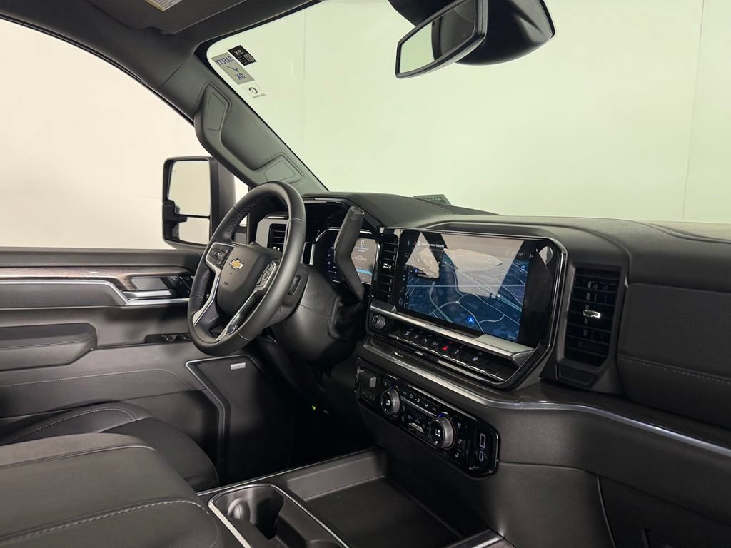 Used 2026 Chevrolet Silverado 3500 LTZ w/ LTZ Plus Package AWD/4WD image 30