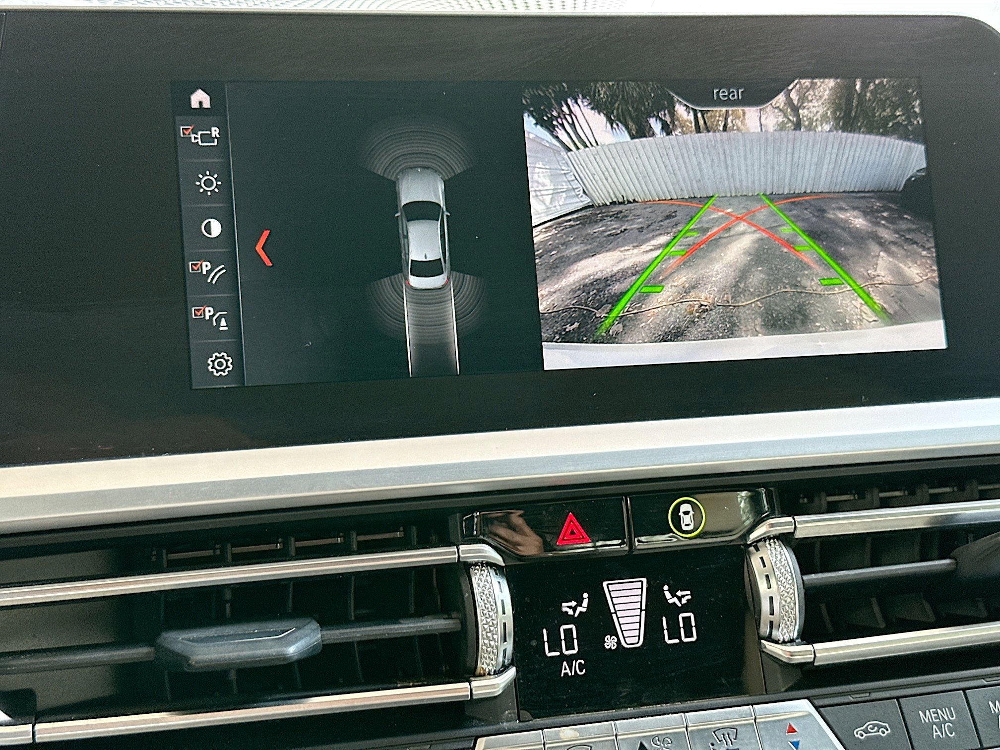 Used 2019 BMW 330i Sedan w/ Driving Assistance Package image 13