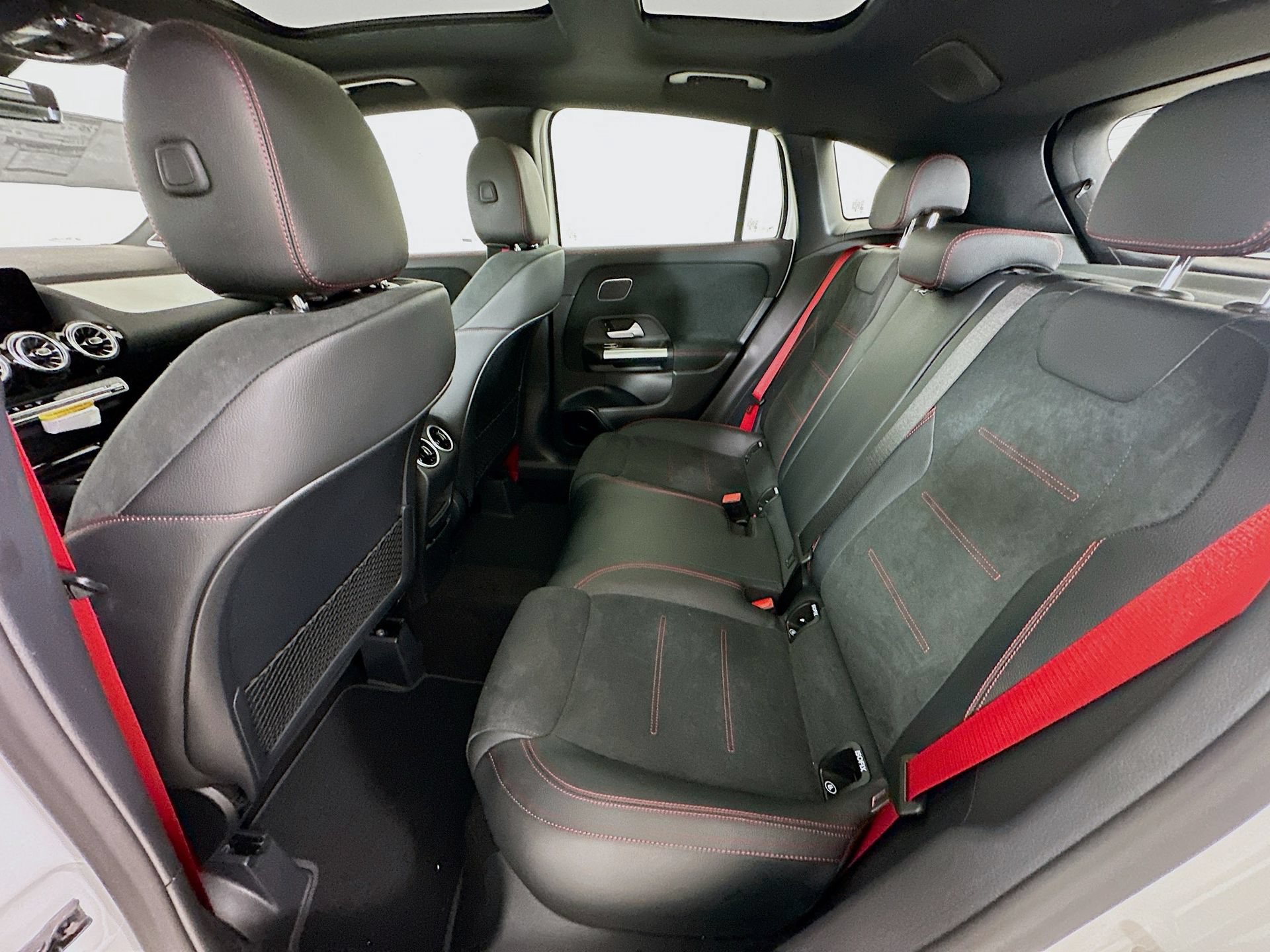 New 2026 Mercedes-Benz GLA 35 AMG 4MATIC image 26