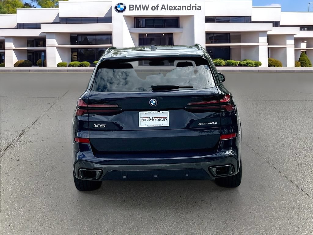Used 2026 BMW X5 xDrive50e w/ M Sport Package AWD/4WD image 6