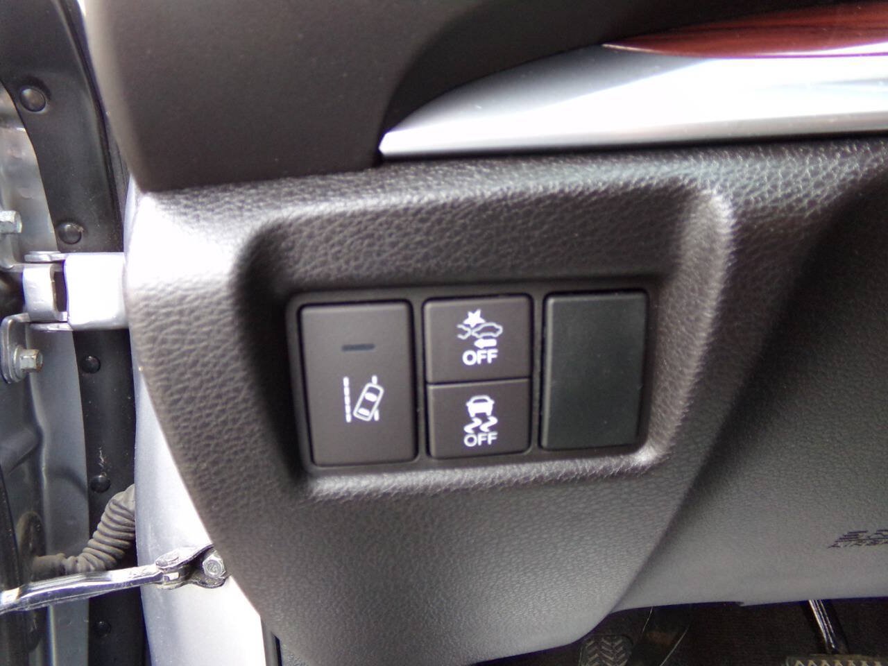 Used 2016 Acura MDX w/ Technology Package AWD/4WD image 45