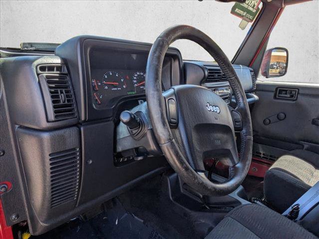 Used 2004 Jeep Wrangler 4WD image 10