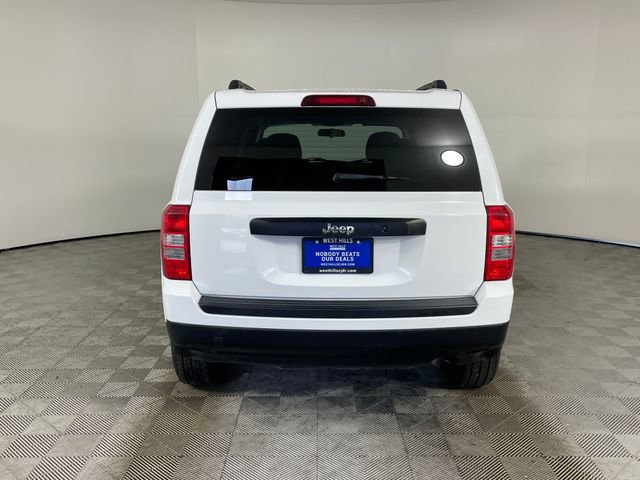Used 2014 Jeep Patriot Sport FWD image 21