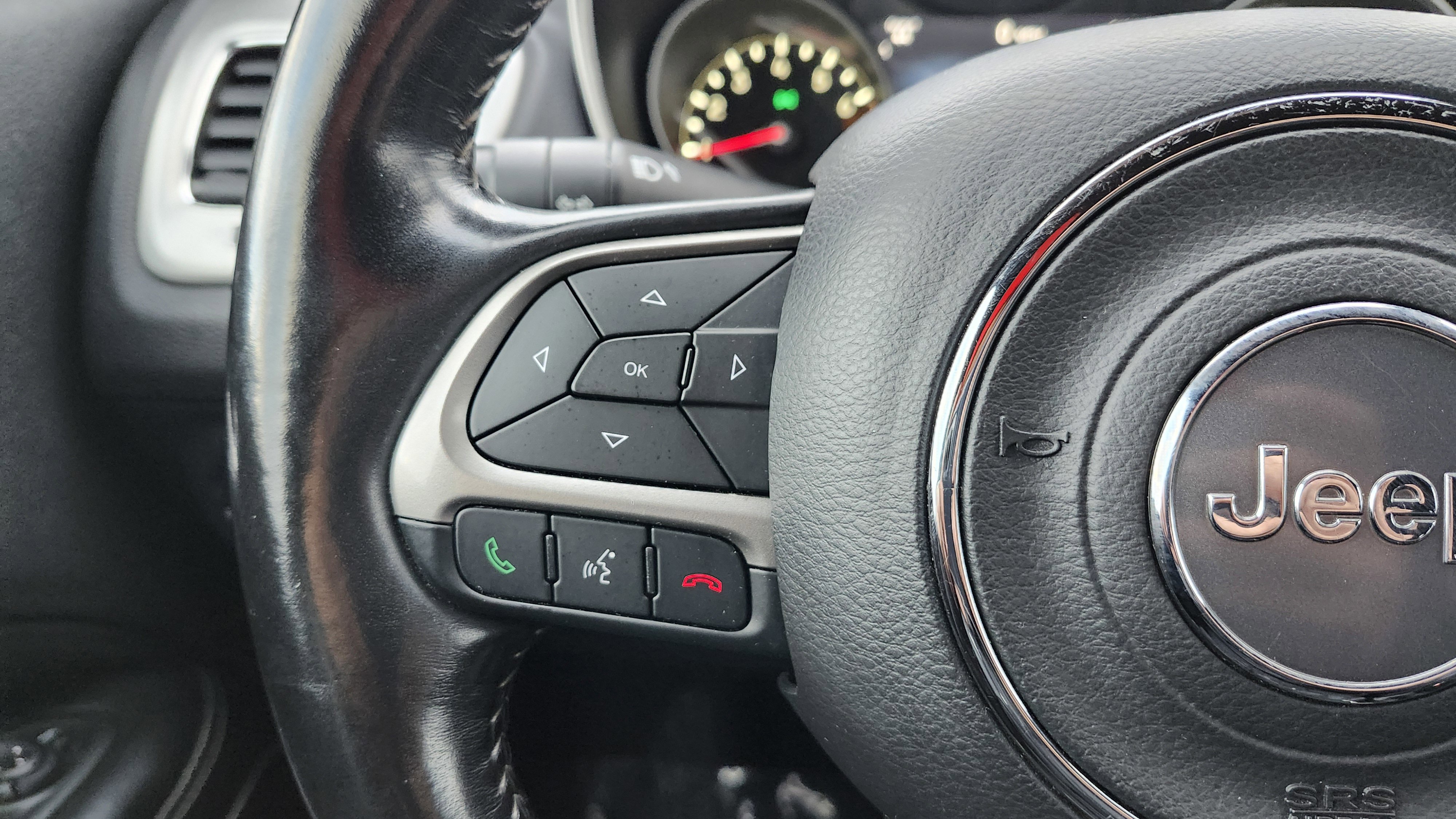 Used 2021 Jeep Compass Latitude w/ Driver Assistance Group image 34