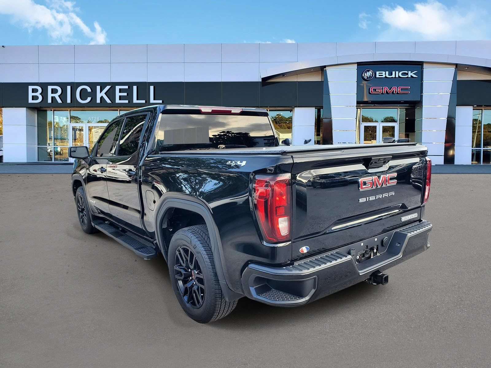 Used 2026 GMC Sierra 1500 Elevation AWD/4WD image 4
