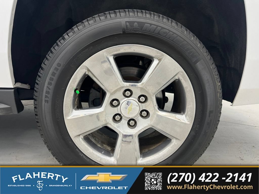 Used 2016 Chevrolet Suburban LT AWD/4WD image 18
