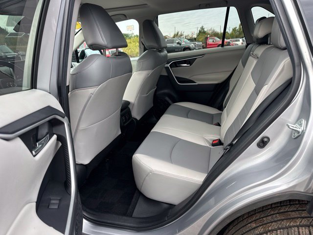 Used 2021 Toyota RAV4 XLE Premium AWD/4WD image 18