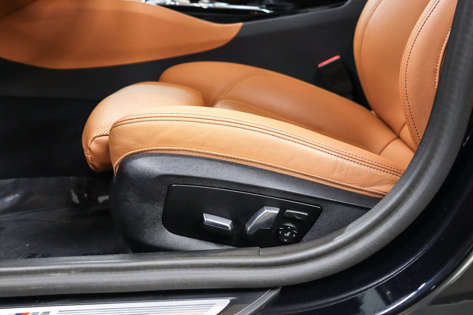 Certified 2023 BMW 530i w/ M Sport Package RWD image 20