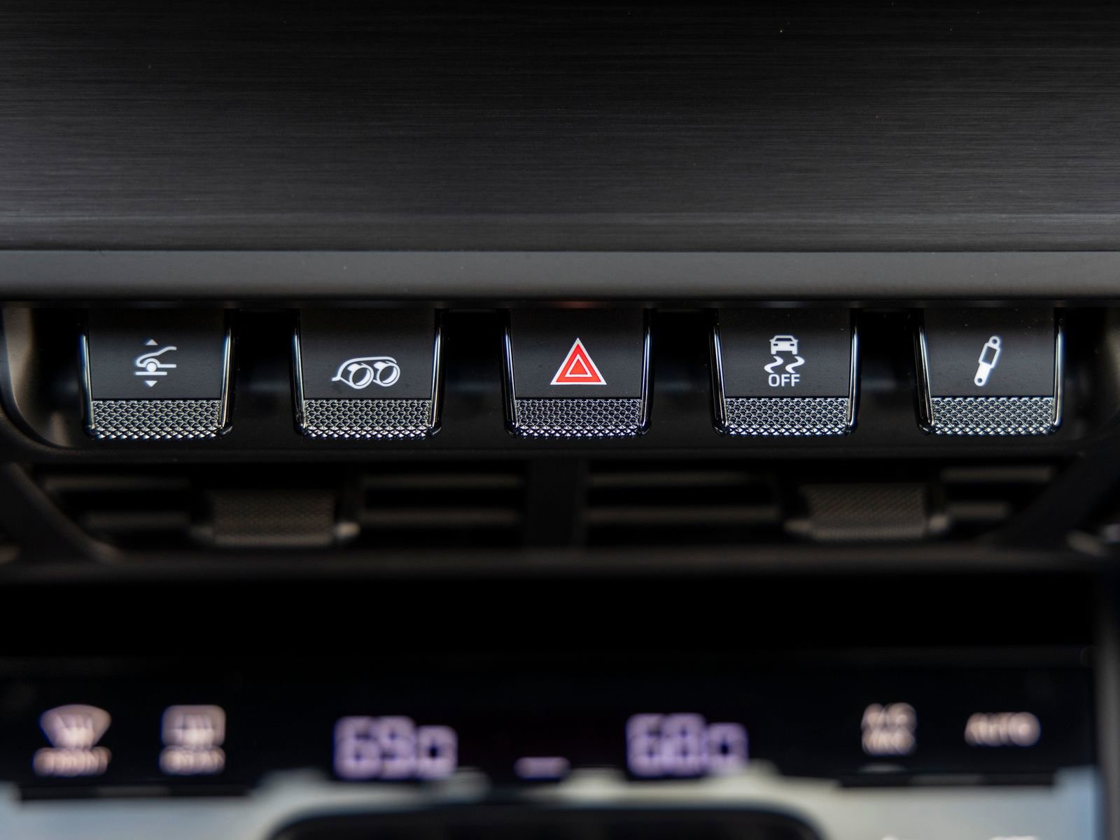 Used 2025 Porsche 911 Carrera 4 GTS image 34