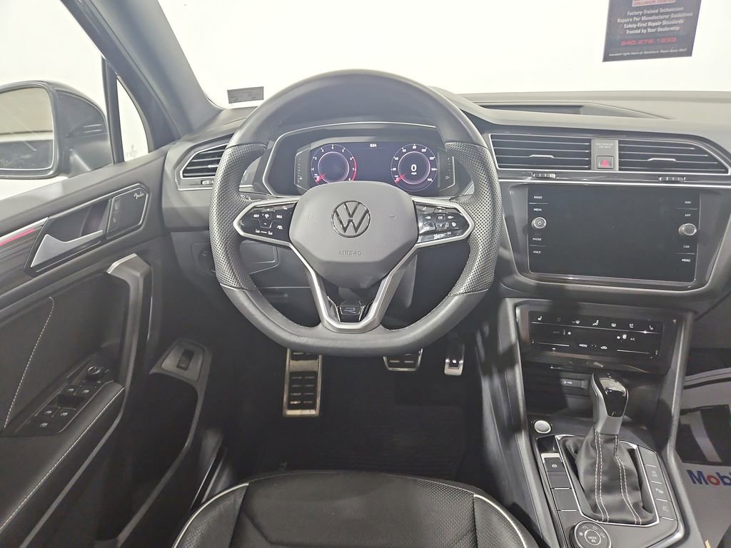 Certified 2024 Volkswagen Tiguan SEL R-Line AWD/4WD image 14