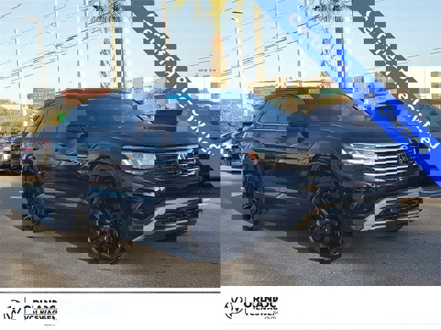 Certified 2023 Volkswagen Atlas Cross Sport SE w/ Black Wheel Package