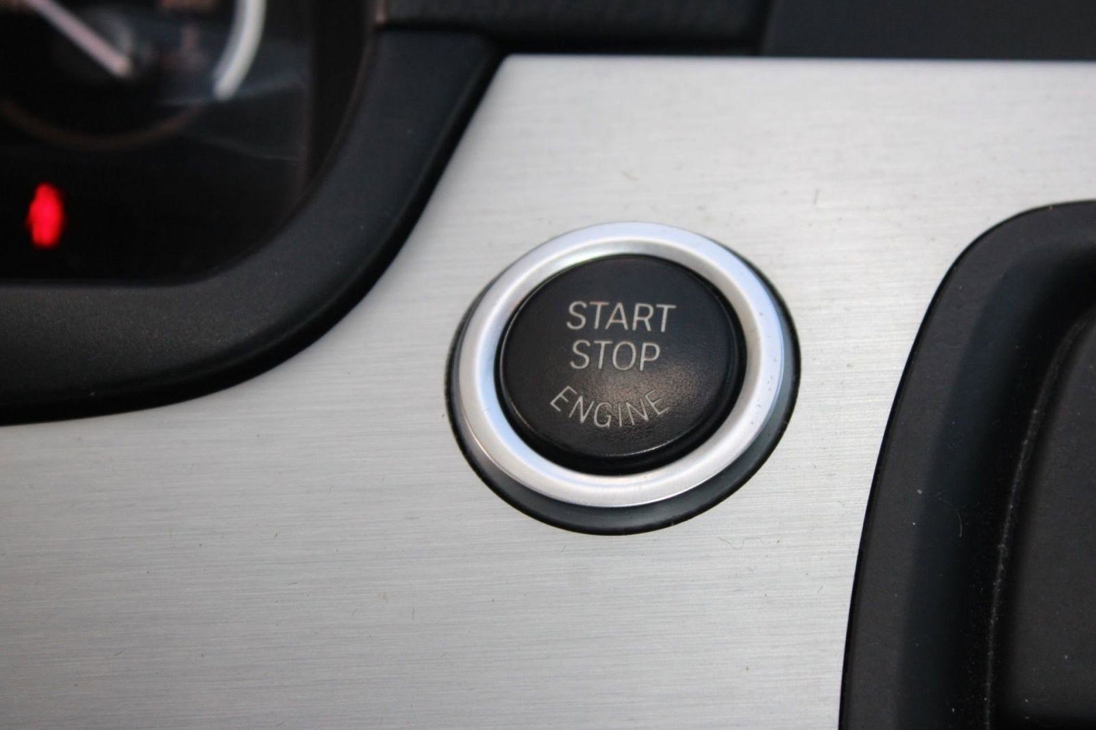 Used 2012 BMW 550i xDrive 550i xDrive image 28