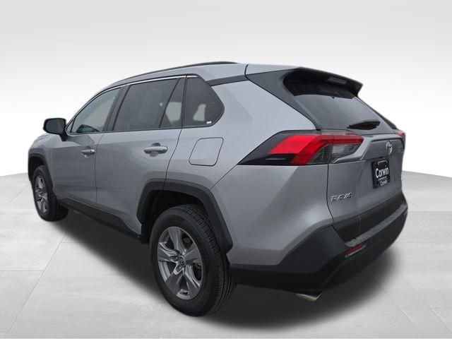 Used 2023 Toyota RAV4 XLE AWD/4WD image 10