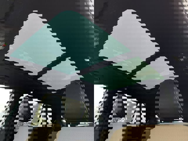 Used 2022 Volkswagen Atlas Cross Sport SE w/ Panoramic Sunroof Package image 15