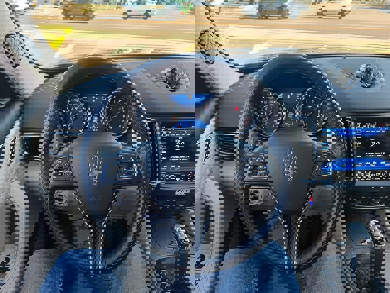 Used 2020 Maserati Levante GTS image 10