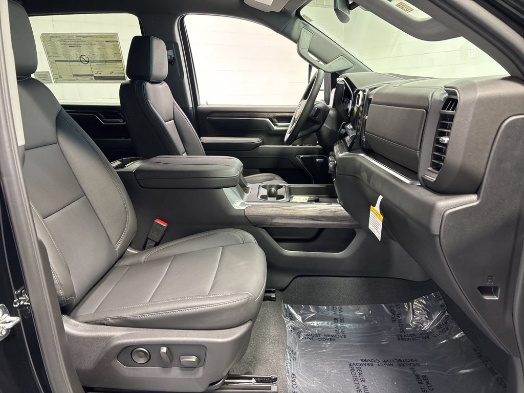 New 2026 Chevrolet Silverado 2500 LTZ w/ LTZ Plus Package AWD/4WD image 10