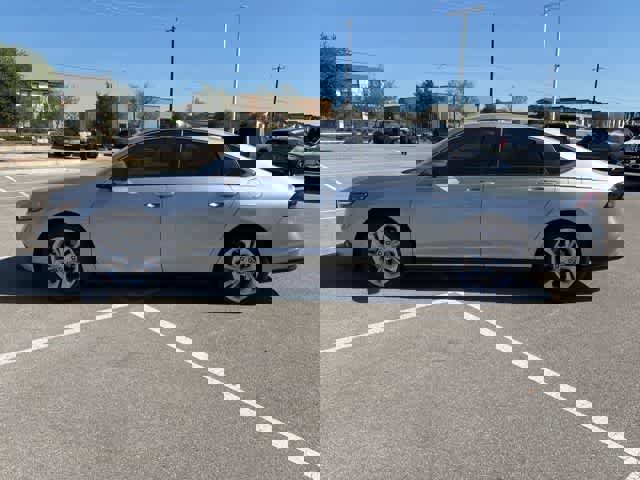 Certified 2025 Honda Accord LX image 2