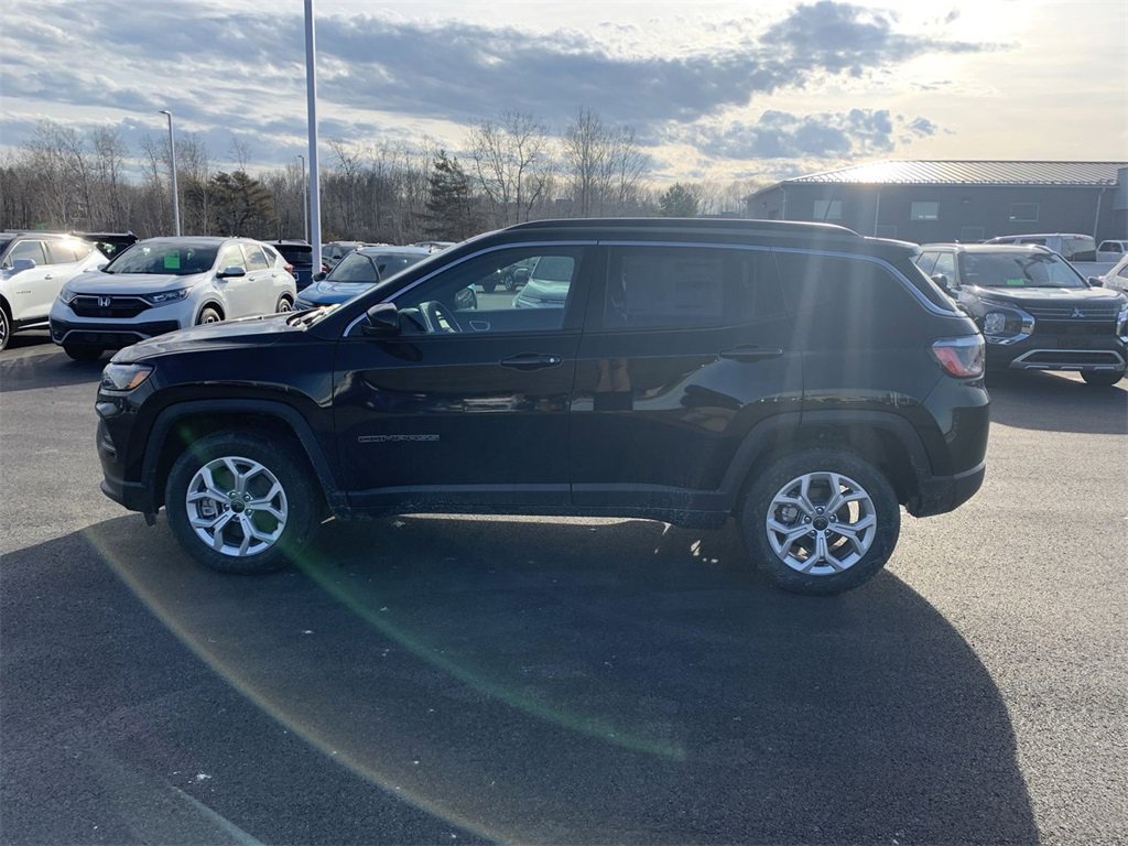 New 2026 Jeep Compass Latitude image 5