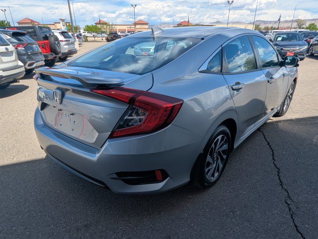 Used 2018 Honda Civic EX image 5